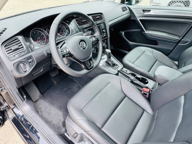 2021 Volkswagen Golf TSI