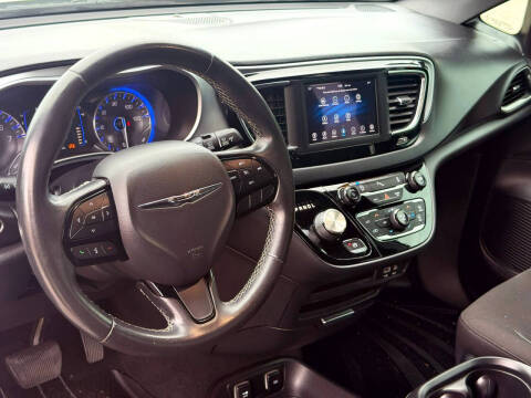 2020 Chrysler Pacifica Touring