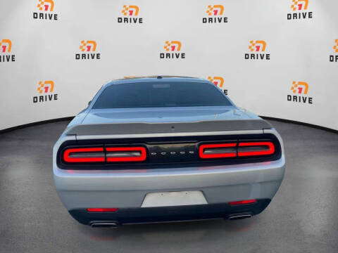2020 Dodge Challenger SXT