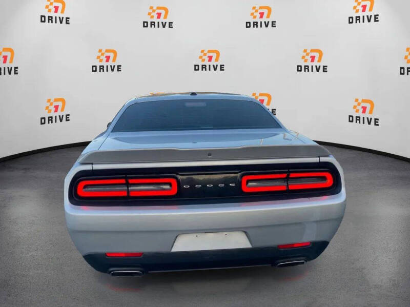 2020 Dodge Challenger SXT