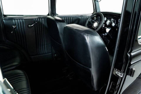1933 Ford Super Deluxe