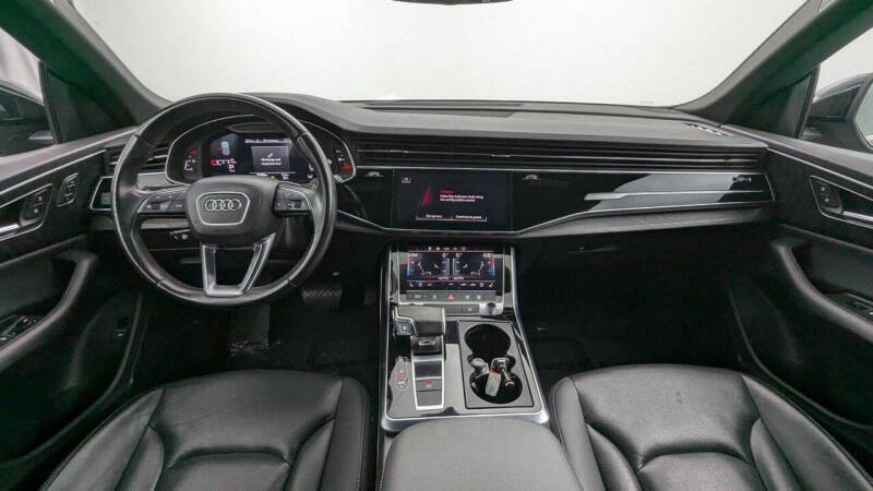 2022 Audi Q8 quattro Premium Plus 55 TFSI