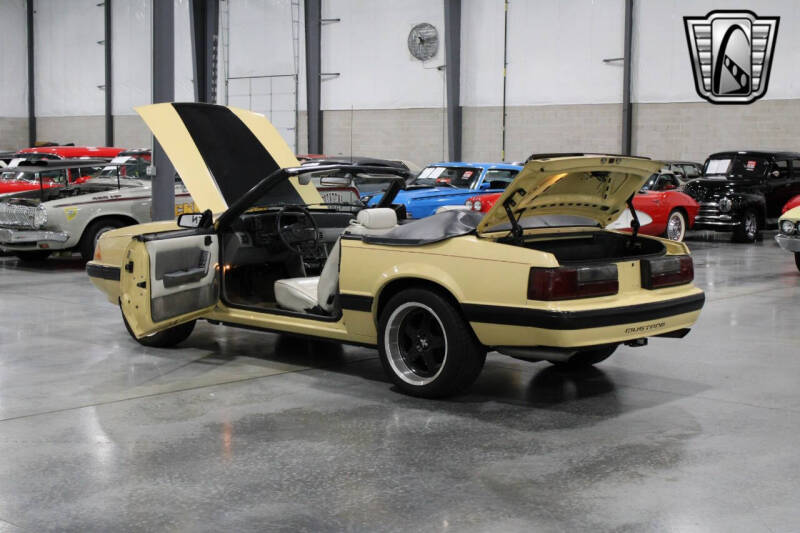 1987 Ford Mustang LX