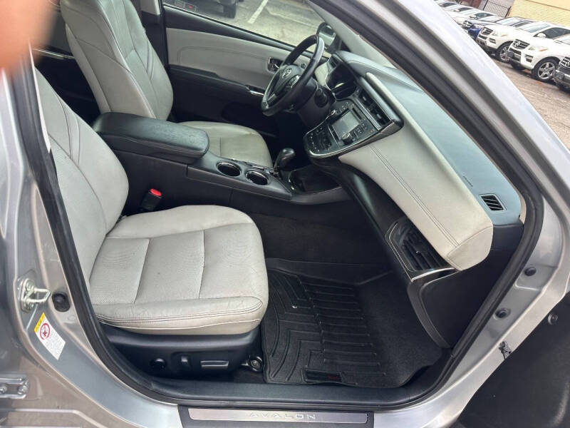 2016 Toyota Avalon Hybrid Limited