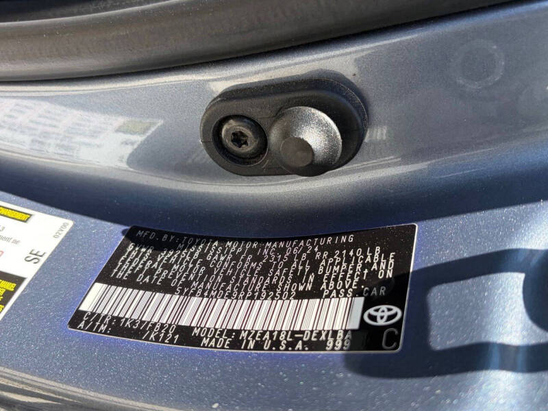 2024 Toyota Corolla LE