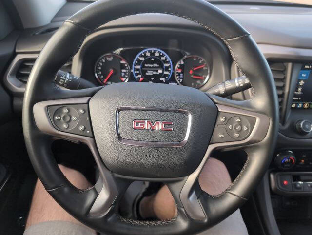 2023 GMC Acadia AT4
