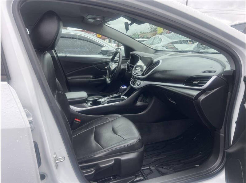 2018 Chevrolet Volt LT