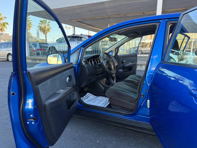 2012 Nissan Versa 1.8 S