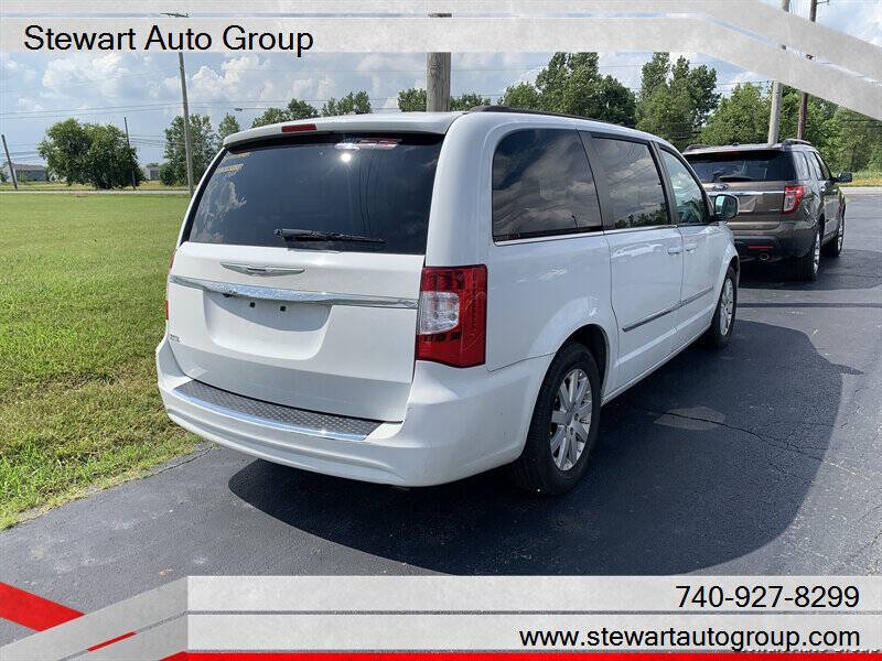 2014 Chrysler Town and Country Touring