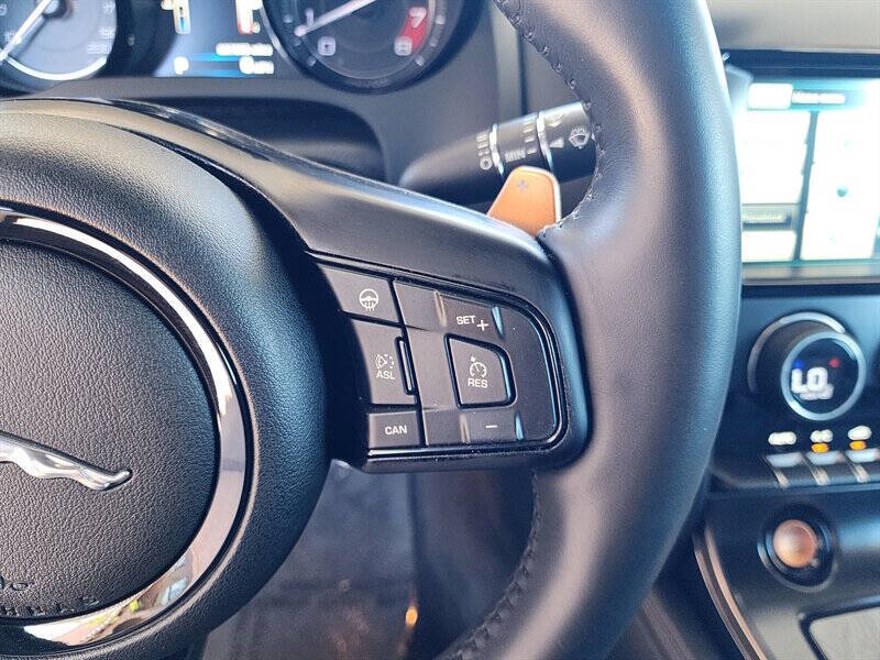 2015 Jaguar F-TYPE V8 S