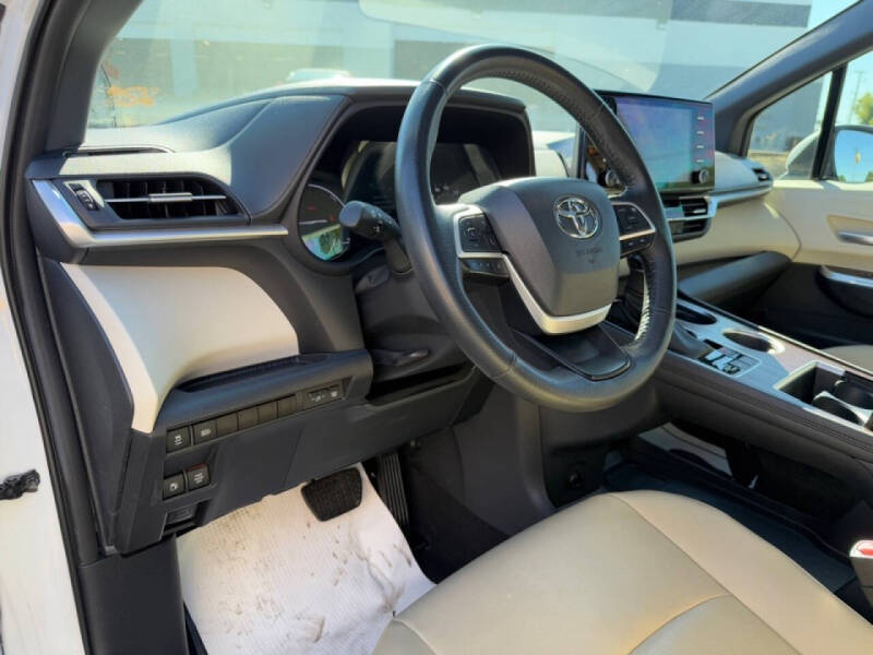 2023 Toyota Sienna