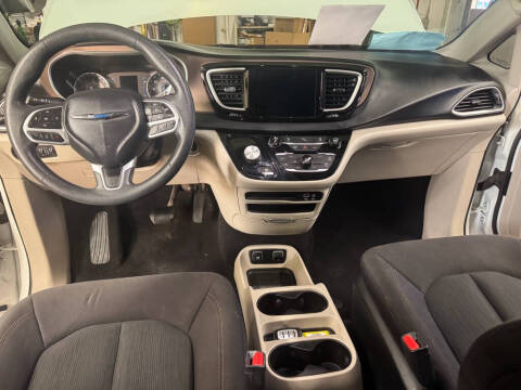 2017 Chrysler Pacifica Touring