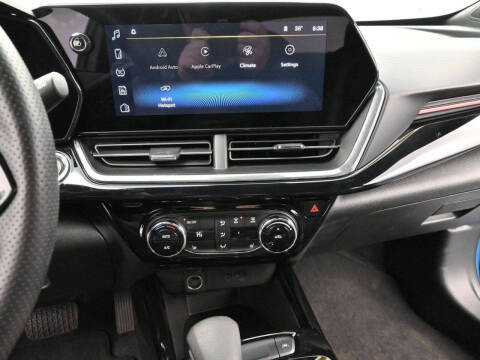 2025 Chevrolet Trax RS