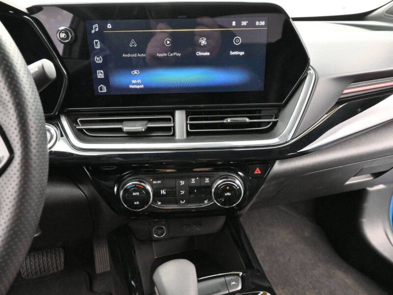 2025 Chevrolet Trax RS