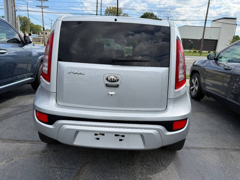 2013 Kia Soul +