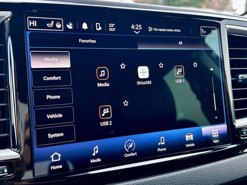 2022 Chrysler Pacifica Touring L