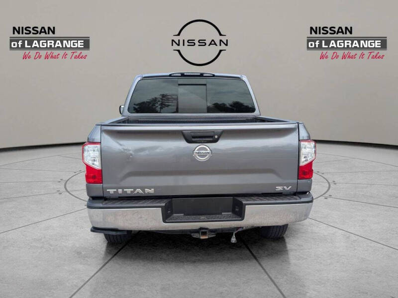 2019 Nissan Titan SV