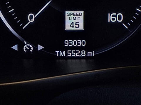 2021 Volvo XC40 T4 Momentum