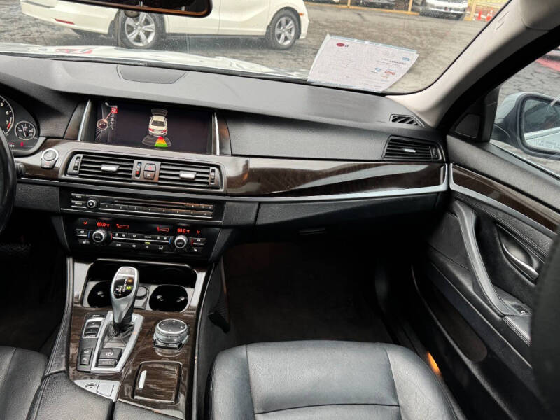 2016 BMW 5 Series 528i xDrive