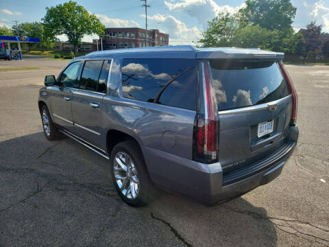 2018 Cadillac Escalade ESV Platinum