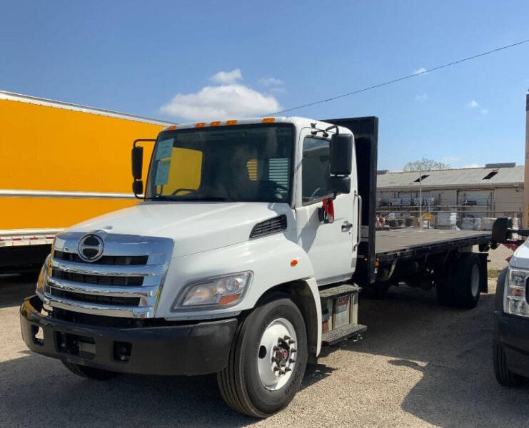 2020 Hino 268A