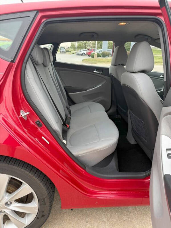 2014 Hyundai Accent SE