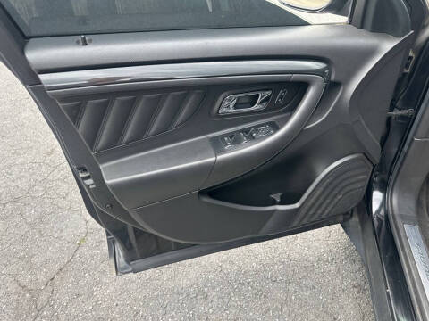 2013 Ford Taurus SHO