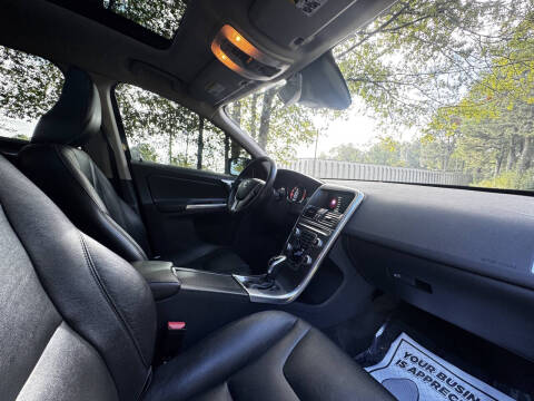 2016 Volvo XC60 T6 Drive-E