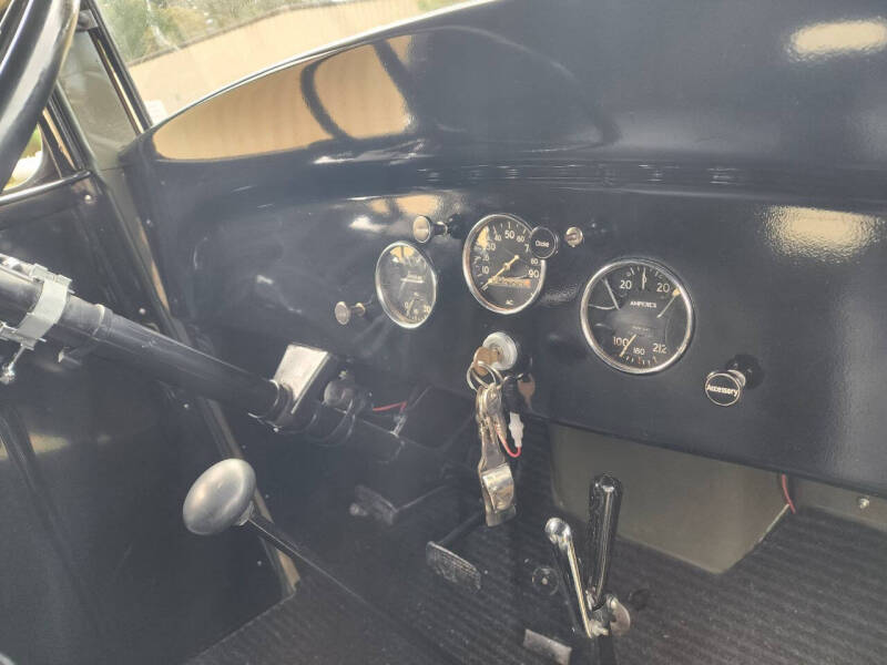 1935 Chevrolet Deluxe