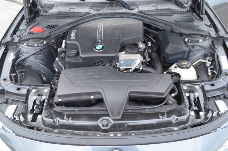 2016 BMW 3 Series 320i