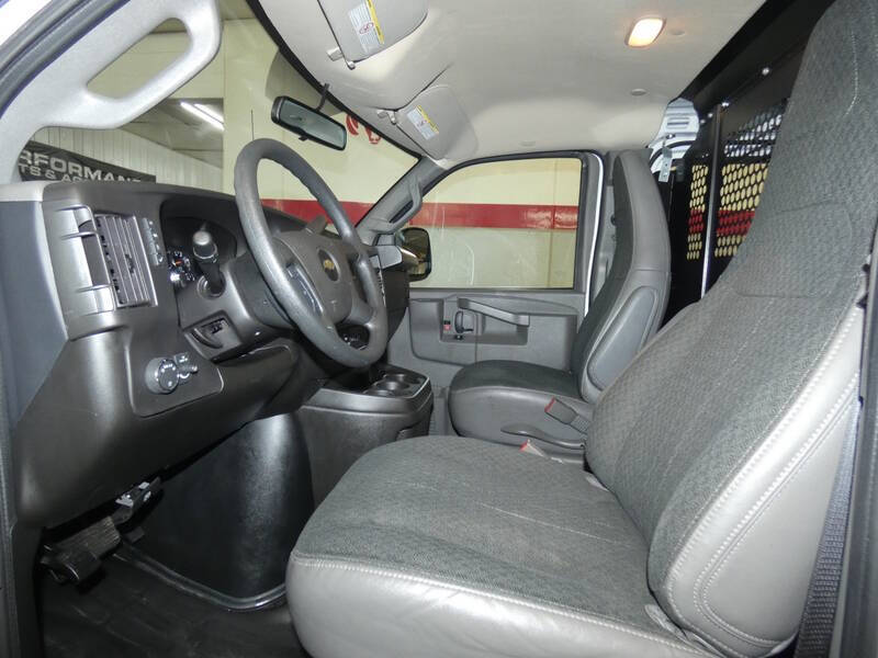 2024 Chevrolet Express 2500