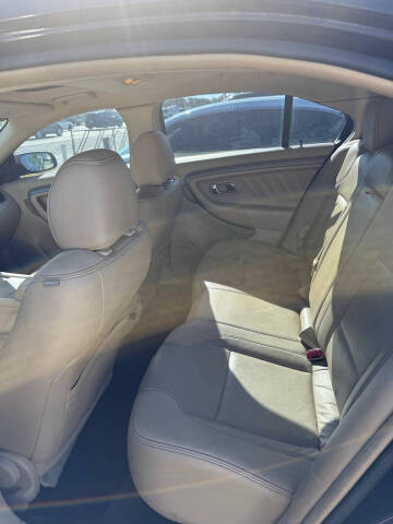 2014 Ford Taurus SEL