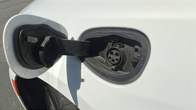 2023 Chrysler Pacifica Plug-In Hybrid Touring L