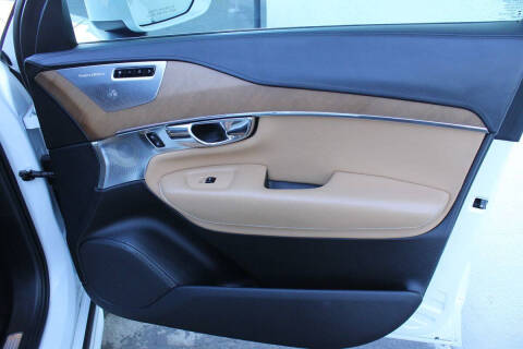 2016 Volvo XC90 T6 Inscription