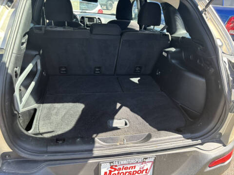 2015 Jeep Cherokee Sport