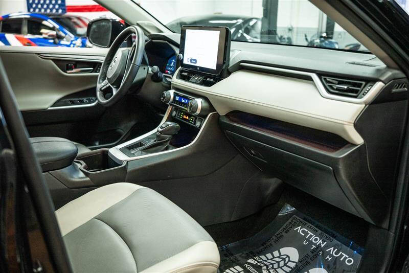 2024 Toyota RAV4 Limited