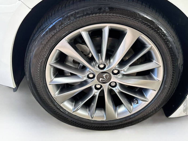 2022 Infiniti Q50 Luxe