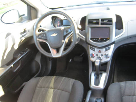2016 Chevrolet Sonic LT Auto