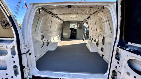 2011 Ford E-Series E-350 SD