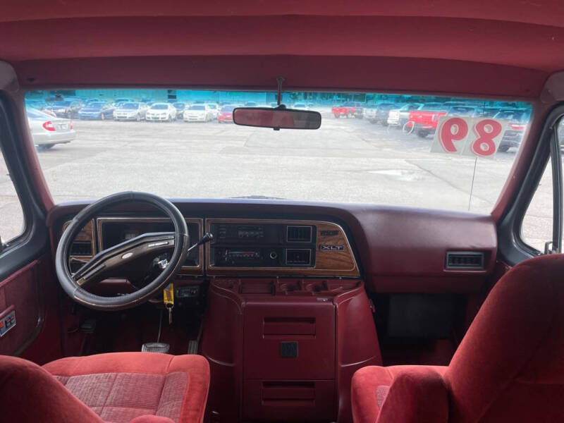 1989 Ford E-250