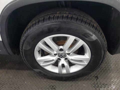 2016 Volkswagen Tiguan 2.0T SE