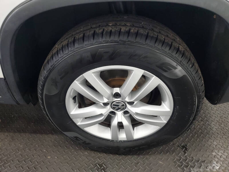 2016 Volkswagen Tiguan 2.0T SE