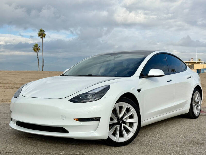 2021 Tesla Model 3 Base's photo