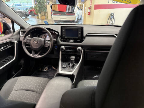 2022 Toyota RAV4 Hybrid XLE