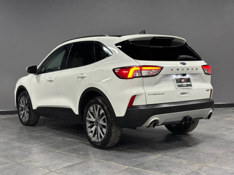 2020 Ford Escape Titanium