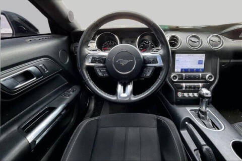 2021 Ford Mustang EcoBoost