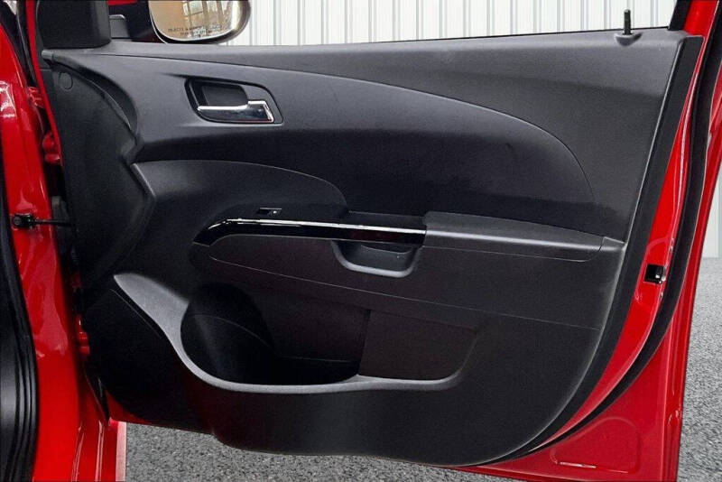 2019 Chevrolet Sonic LT Auto
