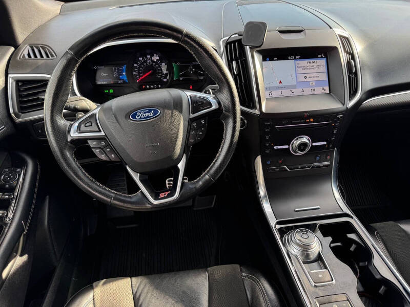 2019 Ford Edge ST