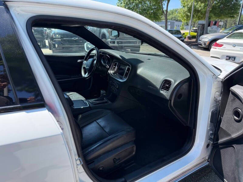 2019 Dodge Charger SXT