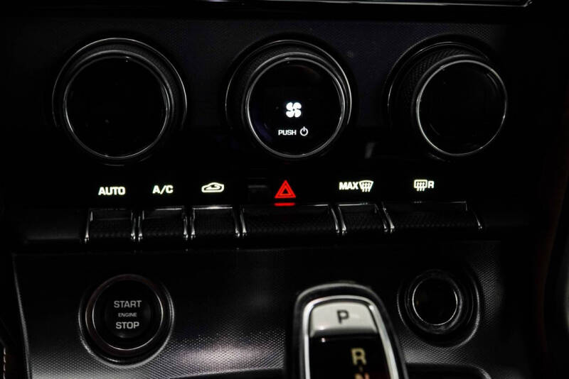 2018 Jaguar F-TYPE 296HP